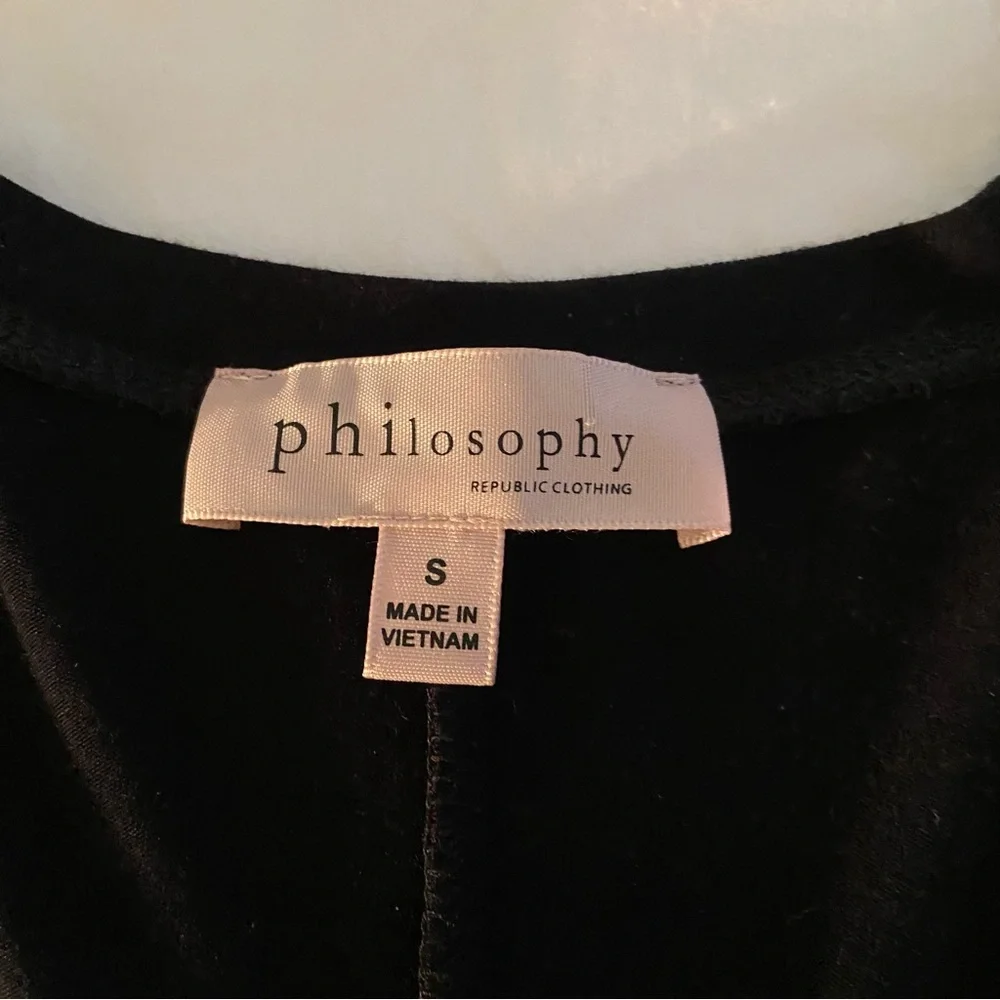 Philosophy Black Sheer Hem Women's Top NWOT - Picture 11 of 14